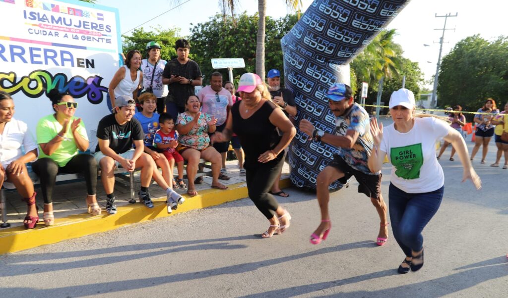 Realizan con éxito Carrera en Tacones en Isla Mujeres