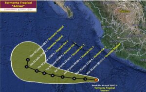 Tormenta tropical Adrián podría convertirse en huracán categoría 1