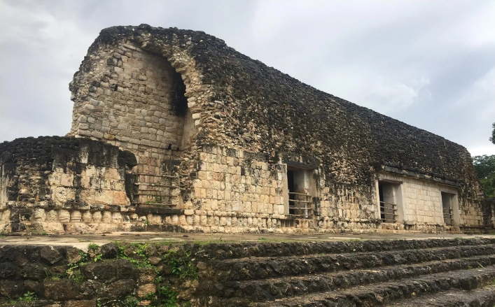 Importante hallazgo arqueológico en Yucatán: 16 cuchillos prehispánicos utilizados en sacrificios