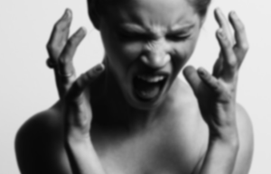 Vivir una crisis de ansiedad: El pánico a enloquecer y ser rechazado por todos