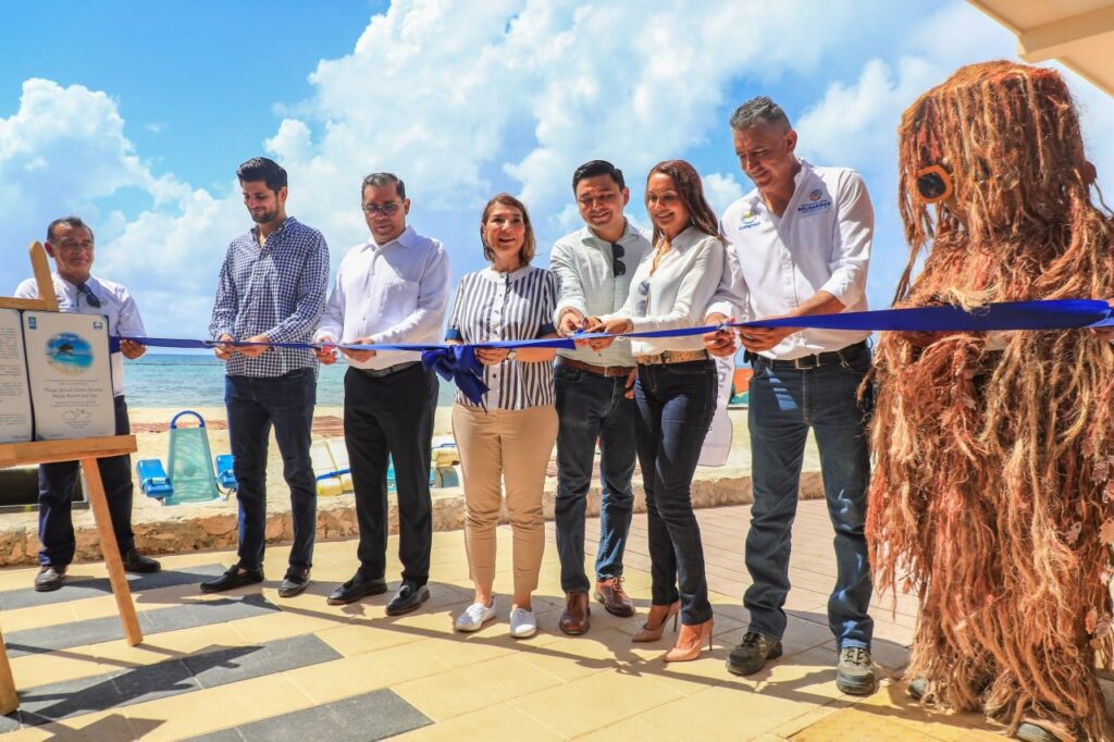 Inauguran playa inclusiva "Pelícanos" en Playa del Carmen con certificaciones Blue Flag y Platino