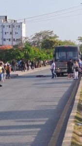 Reportan grave a mujer atropellada en avenida Tulum de Cancún
