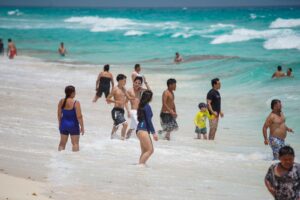 Quintana Roo atrae a casi medio millón de turistas en el inicio de la temporada vacacional