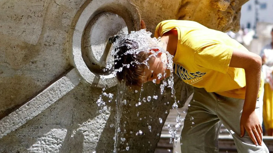 El calor nocturno representa un mayor peligro para la salud, advierte la OMM