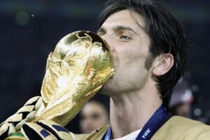 Gianluigi Buffon anuncia su retiro del futbol