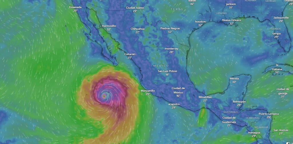 Huracán Hilary es categoría 4; fuertes lluvias golpearán 11 estados