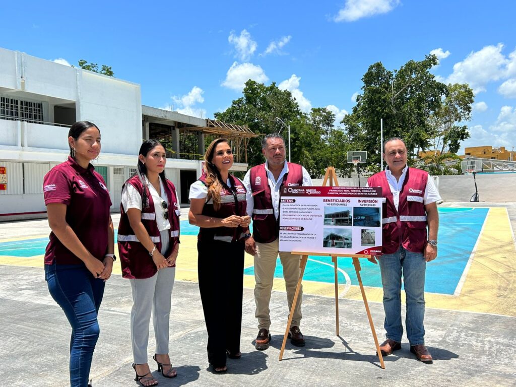 Mara Lezama supervisa obras en el tema de educacion 3