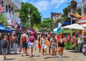 Aumenta en un 13.7% a afluencia de turistas en destinos de Quintana Roo