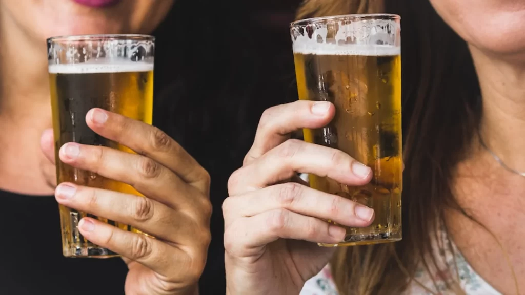 Los 5 beneficios de tomar cerveza con moderación