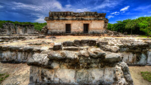 ¿Cuántas zonas arqueológicas hay en Cancún?	