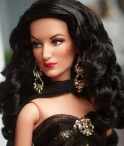 Mattel rinde homenaje a María Félix con la nueva muñeca 'Barbie'