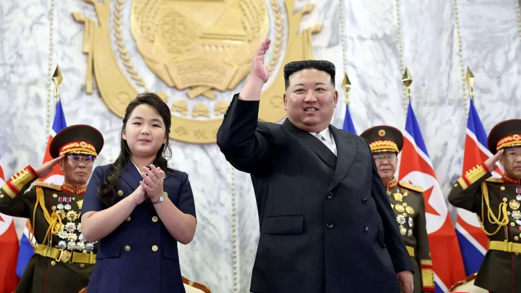 Corea del Norte celebra 75 aniversario como país con desfile paramilitar