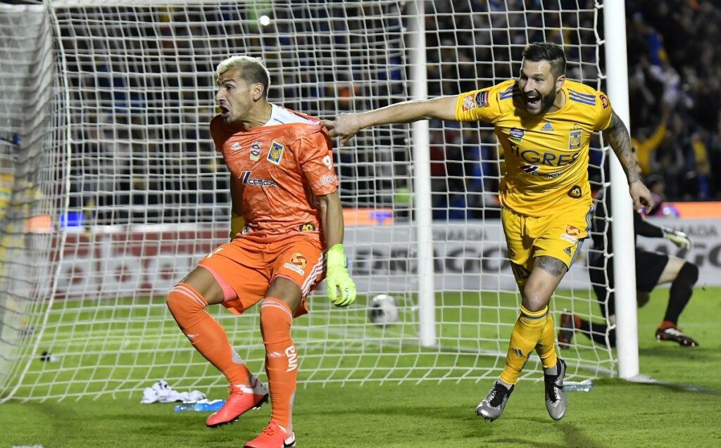 Gignac y Nahuel Guzmán rompen récords en el Clásico Regio