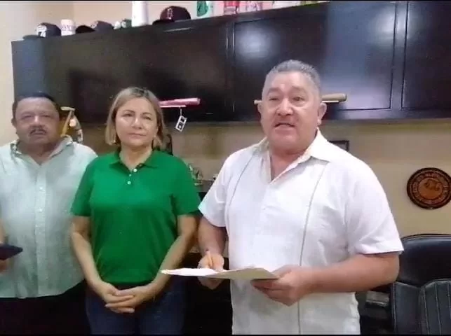 Mujer aspira a liderar el Sindicato de Taxistas "Andrés Quintana Roo"