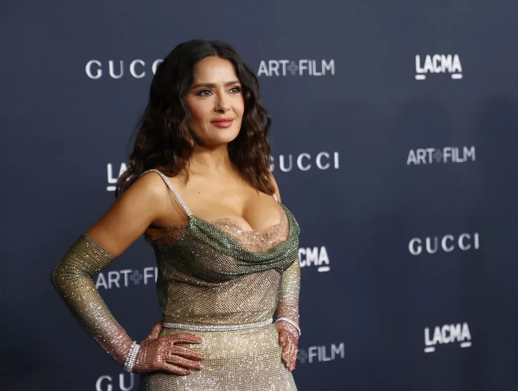 Salma Hayek en Instagram presume su silueta en un bikini (FOTO)