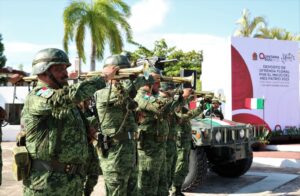 ¡Llegó septiembre! Inician Fiestas Patrias 2023 en Quintana Roo con izamiento de bandera