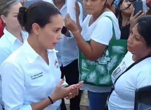 Cancún: Madres Buscadoras exigen justicia en Desfile Cívico Militar