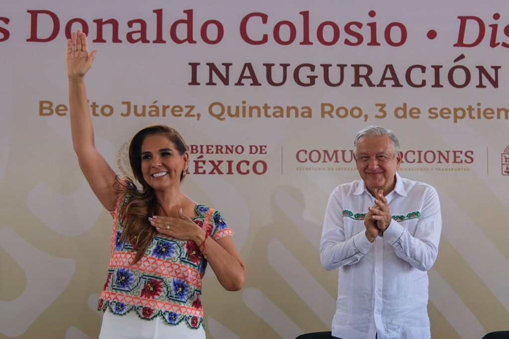 López Obrador y Mara Lezama abren Bulevar Colosio en Cancún