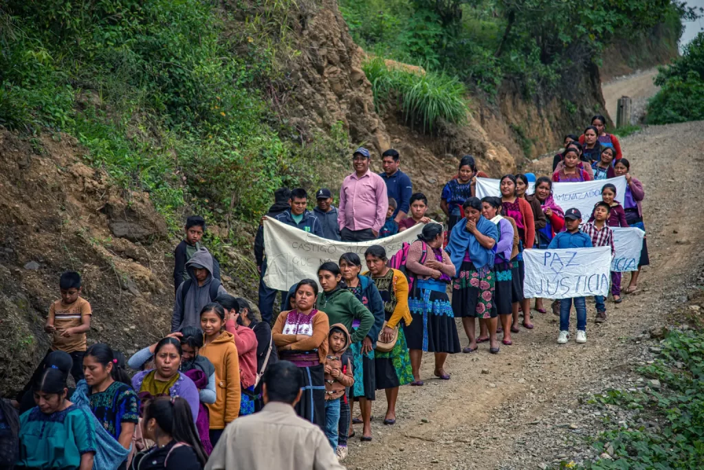Desesperación en Chiapas: Indígenas desplazados por protestantes de justicia y seguridad