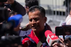 Padres de Ayotzinapa exigen a AMLO la verdad sobre sus hijos desaparecidos