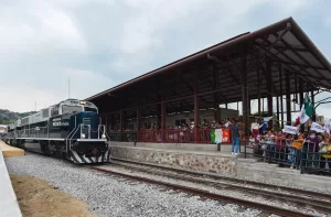 Así fue el recorrido de AMLO en Tren Interoceánico de pasajeros (VIDEO)