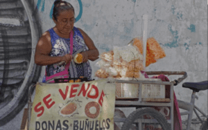 Puestos ambulantes de Cancún retirados por no cumplir ley municipal