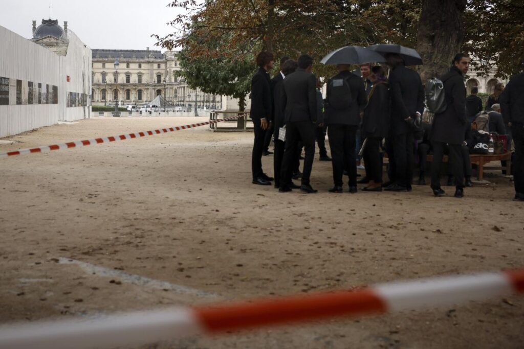 Palacio de Versalles en Francia evacuado otra vez por amenaza de bomba