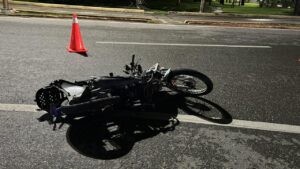 
Conductor de BMW arrolla y mata a motociclista en Km0 de la Zona Hotelera de Cancún
