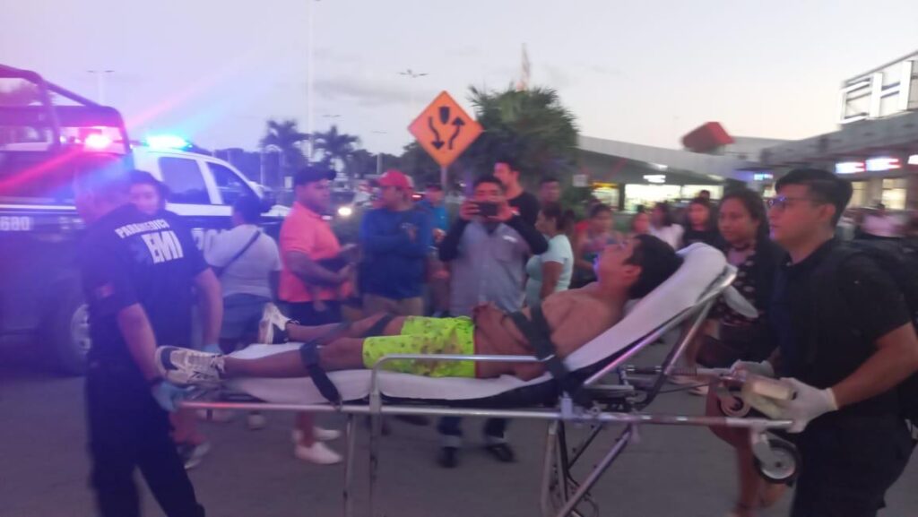 Dueño de moto sorprende a ladrón en Cancún: Una paliza inesperada