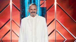 Miguel Bose al hospital para una operacion de emergencia0