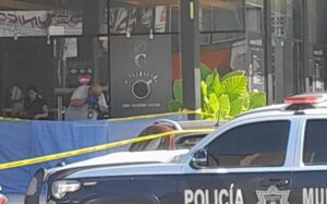  VIDEO: Asesinan a comandante de policía de Zapopan en una cafetería