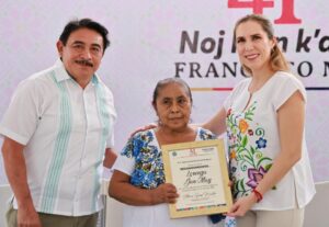 Celebran 41 Aniversario de la Fundación de Francisco May, Isla Mujeres 