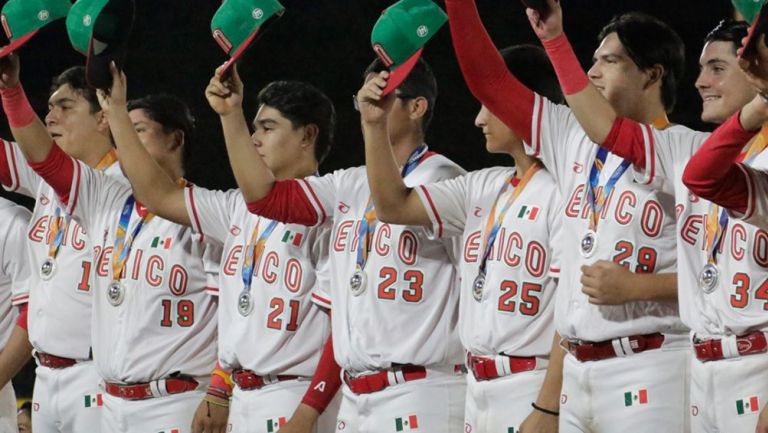 "Pierde ante Japón" México se lleva la medalla de plata en Campeonato de Softbol