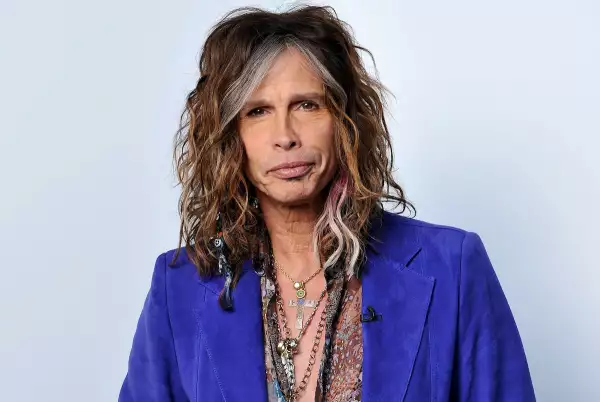 "En medio de escándalo" Enfrenta Steven Tyler acusación por agredir a menor