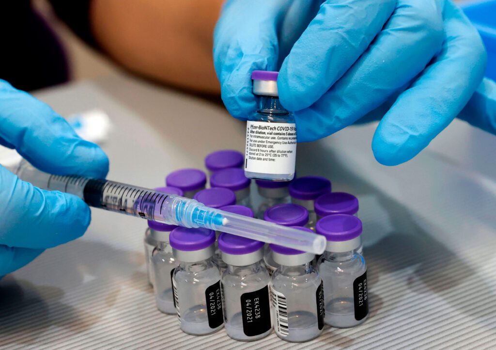 Llega a México el Primer Cargamento de Vacunas Pfizer para su Venta al Público