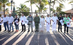 Dan banderazo de inicio a operativo vacacional Guadalupe-Reyes en Puerto Morelos 