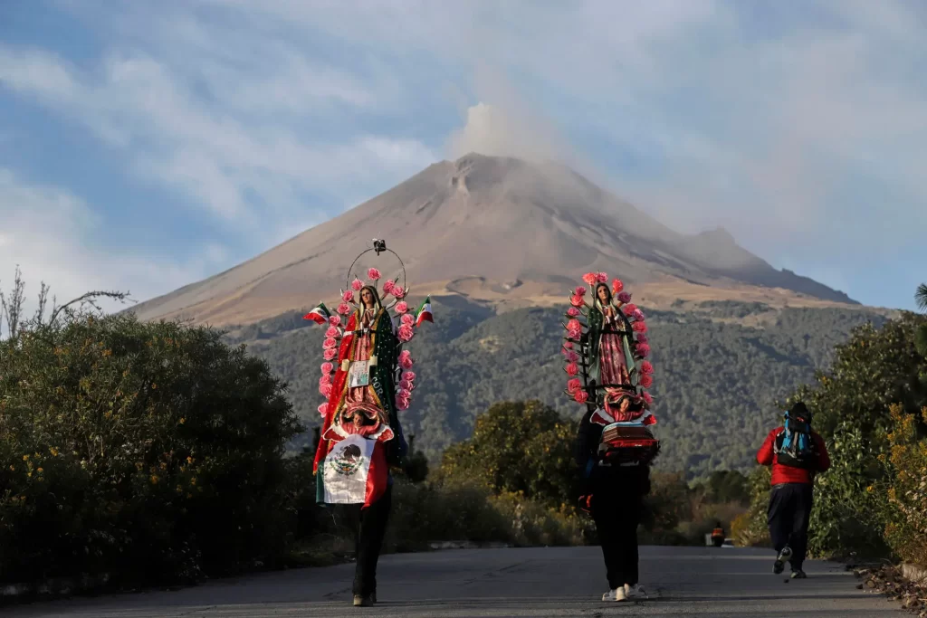 "Desde temprano" Así inician peregrinos su camino hacia la Basílica de Guadalupe