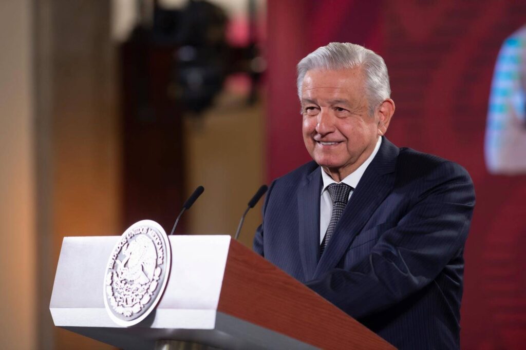 AMLO a favor de retiro de concesión de Aguakan