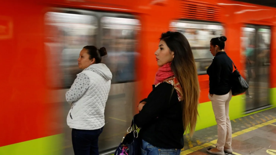 Conductor del Metro CDMX evita secuestro de joven en estación de la Línea 8