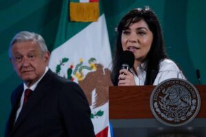 Elizabeth García Vilchis no buscará alcaldía de Puebla, dice AMLO