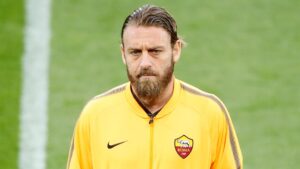 Roma despide a Jose Mourinho y llega Daniele De Rossi