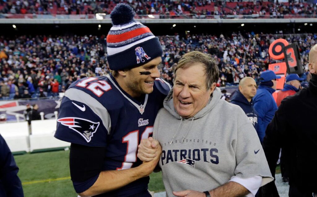 Tom Brady manda emotivo mensaje a Bill Belichick tras salida de los Pats