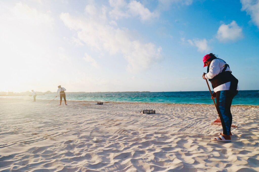 Playas limpias en Isla Mujeres reafirman su éxito turístico