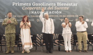 AMLO Inaugura la primera gasolinera del bienestar en Calakmul, Campeche