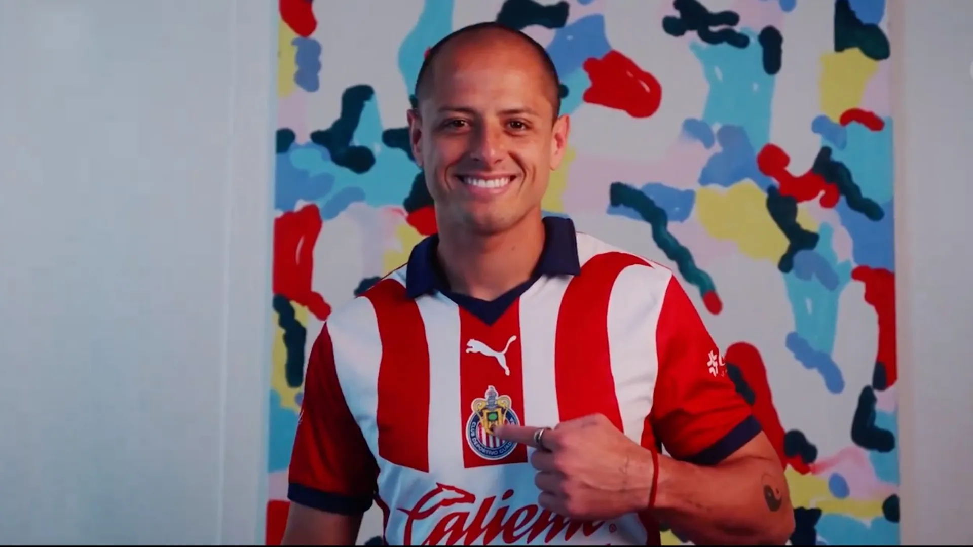 chicharito chivas video bienvenida