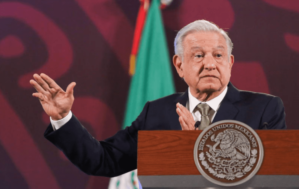 AMLO descarta situación crítica por COVID-19: “Tenemos camas suficientes”