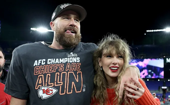 Taylor Swift y Travis Kelce: La pareja que eleva millones para la NFL