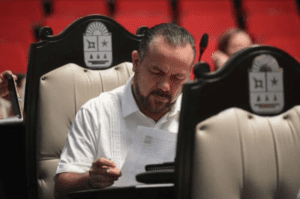 Diputados de Quintana Roo ganan $4,532 la hora frente a los $26 de un trabajador común