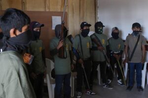 Menores se unen a autodefensas en Guerrero contra el Crimen Organizado