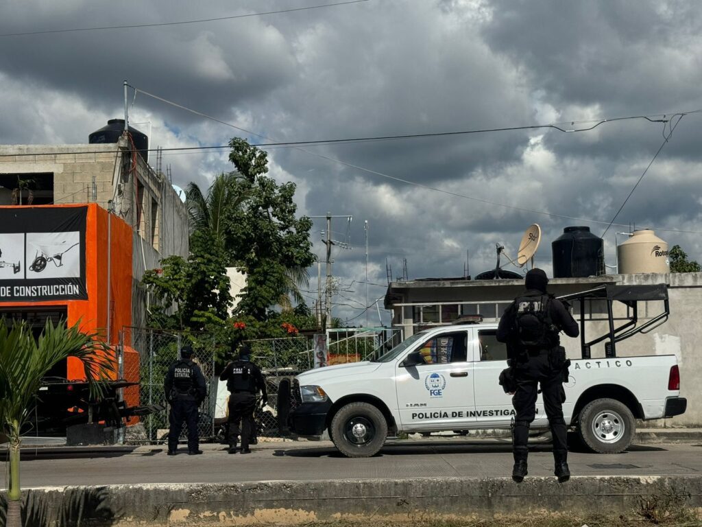 Operativo en Cancún: Aseguran 22 motocicletas y 2 automóviles